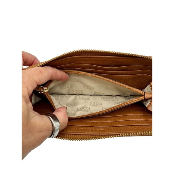 Michael Kors Jet Set Continental Wallet in Brown Pebbled Leather w/ Gold Hardwar - Picture 6 of 11